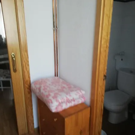 Casa de Férias Pequeno Adosado De Montana Con Terraza Villanova