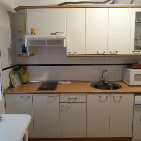 Tatil Evi Pequeno Adosado De Montana Con Terraza Villanova