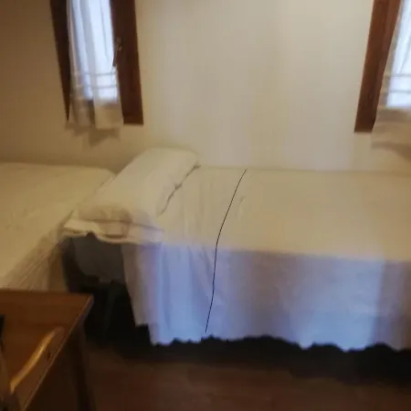 Pequeno Adosado De Montana Con Terraza Дом отдыха