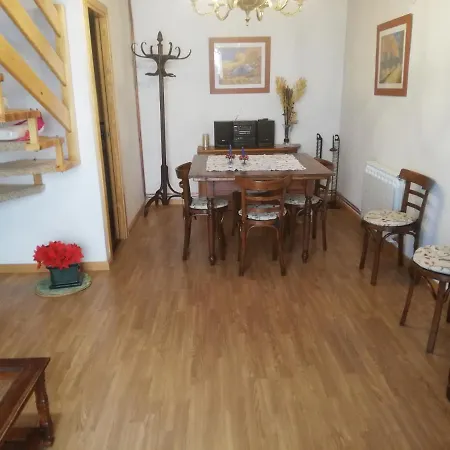 Tatil Evi Pequeno Adosado De Montana Con Terraza *