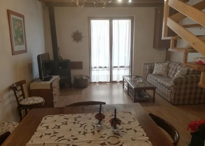 Semesterbostad Pequeno Adosado De Montana Con Terraza *